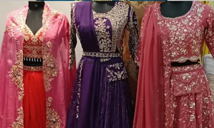 Maansi Sarees  Boutique